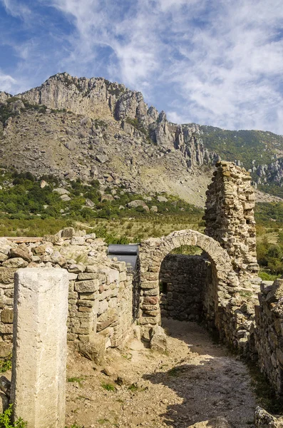 Zerstörte Burg — Stockfoto