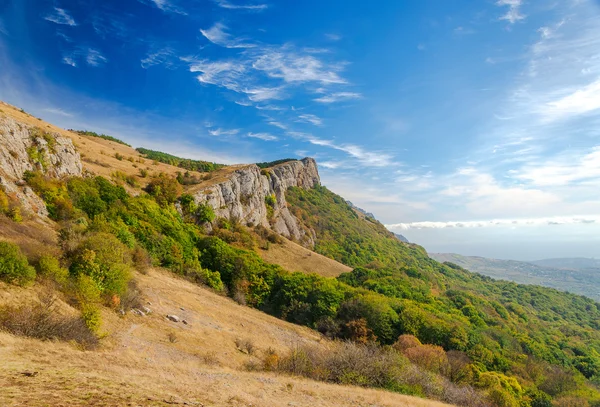 Berglandschap en hemel — Stockfoto