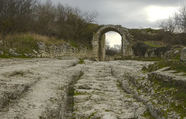 Mağara köyde antik yol — Stok fotoğraf