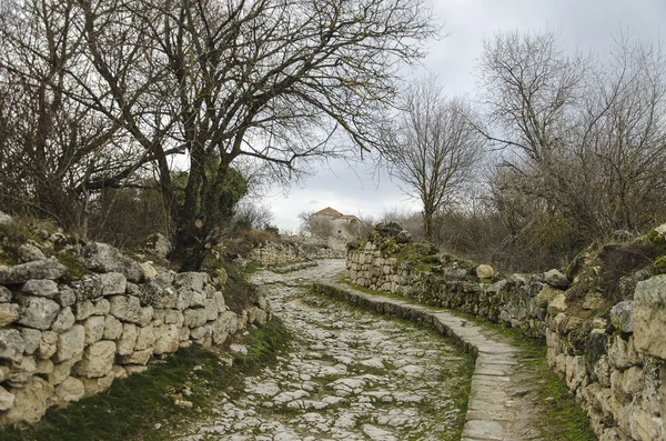 Mağara köyde antik yol — Stok fotoğraf