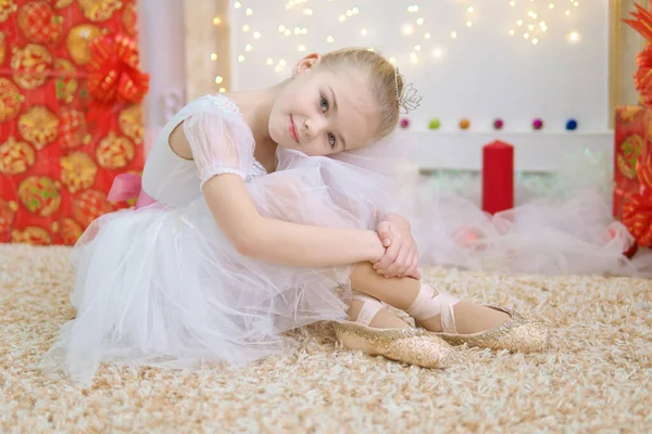 Pequena Bailarina Local Crianças Dançam Balé Clássico Estúdio — Fotografia de Stock