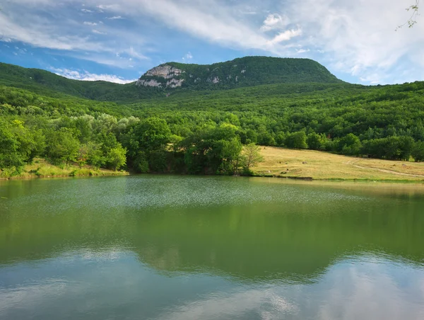 Lake in mountain — Stock Photo, Image