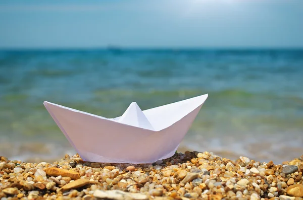 Origami ship — Stock Photo, Image