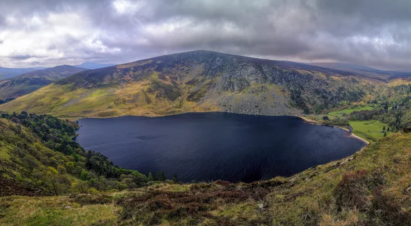 Montanhas Wicklow - Lake Tay (Lough Tay ) — Fotografia de Stock