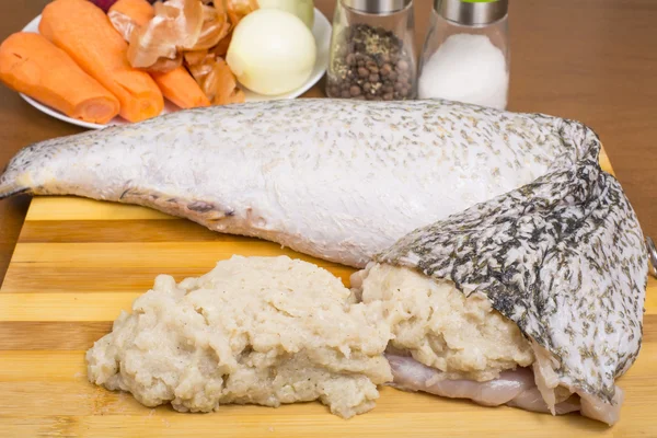 Pike skin stuffed with minced meat — Stock Photo, Image