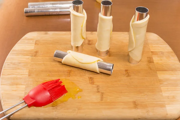 Cirkels van deeg voor cannoli — Stockfoto