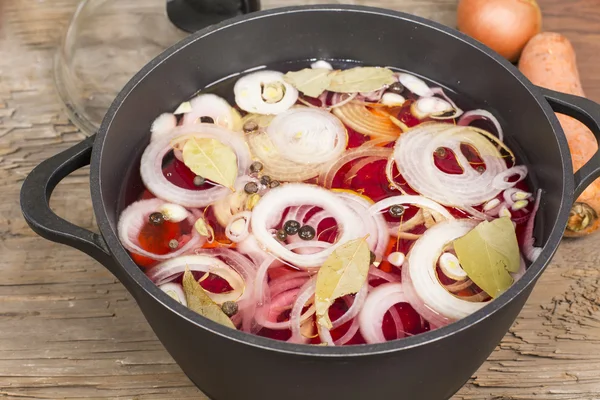 Cazuela con verduras para la lucha Imagen de archivo