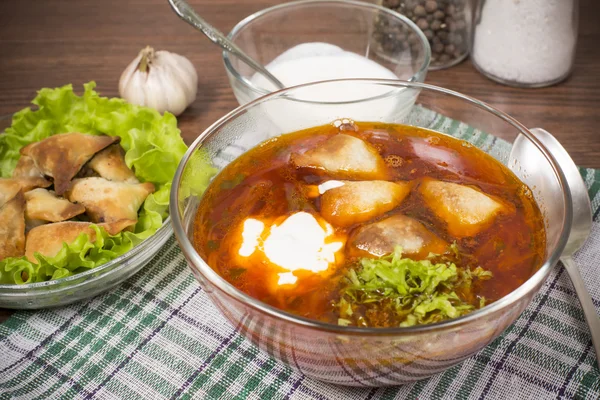 Borsch con orejas de la prueba — Foto de Stock