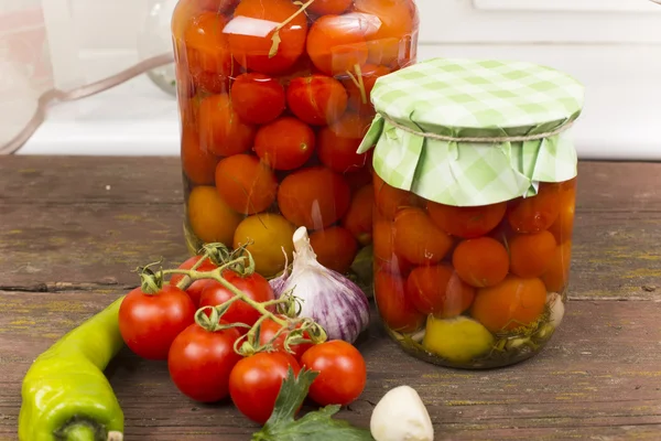 Conservas de tomate — Fotografia de Stock