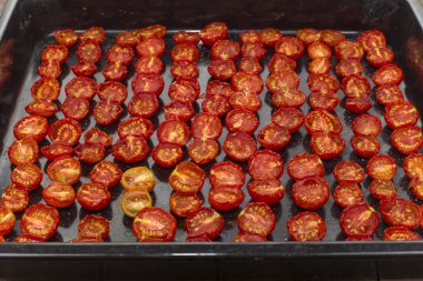 kurutulmuş domates