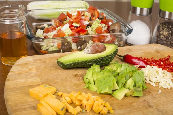 Salade groenten en ingrediënten — Stockfoto