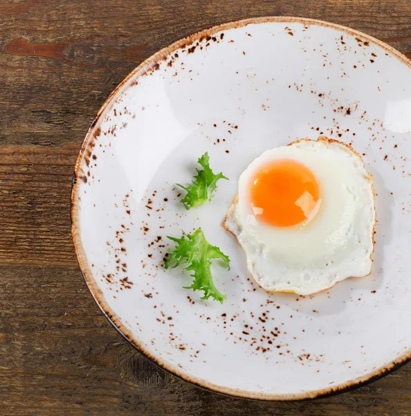 Τηγανητό αυγό για υγιεινό πρωινό παραδοσιακό — Φωτογραφία Αρχείου