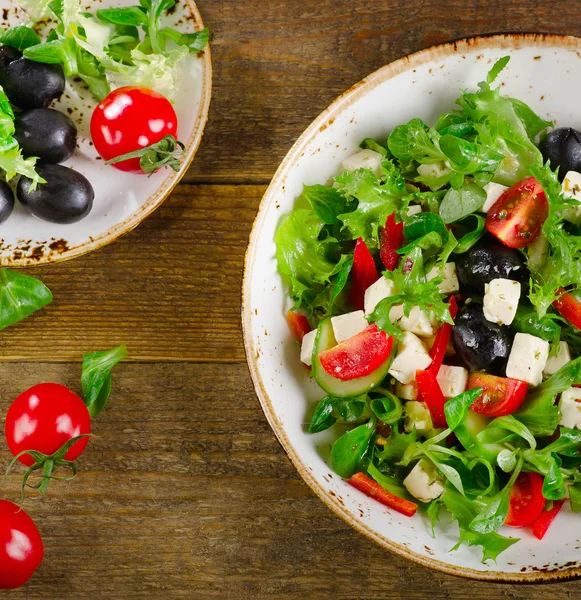 Verse groenten Salade met fetakaas — Stockfoto