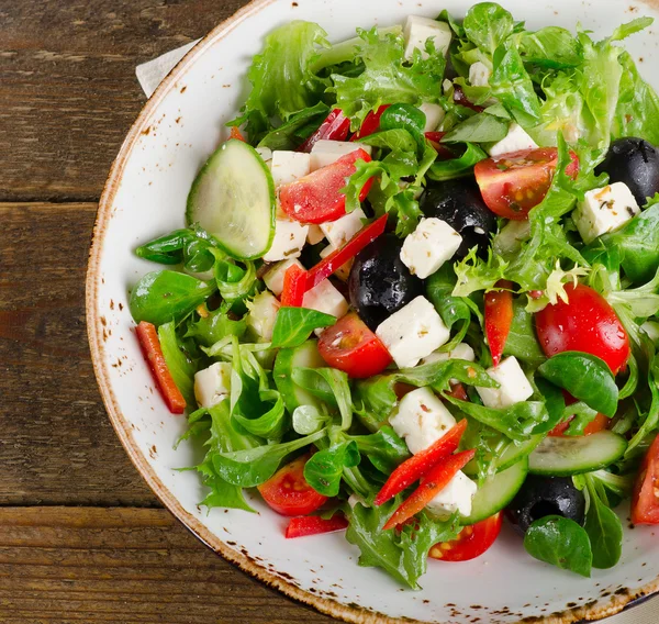 Salada vegetal saudável fresca — Fotografia de Stock