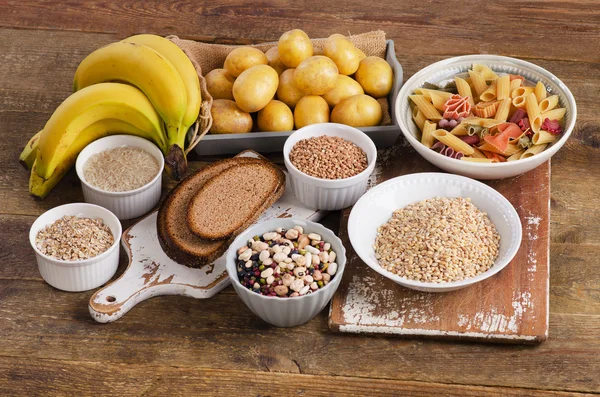 Alimentos ricos em hidratos de carbono — Fotografia de Stock