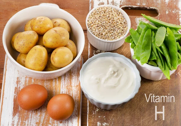 Vitamin H Rich Foods på bordet – stockfoto