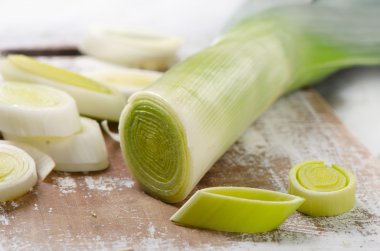 Gemide taze pırasa.