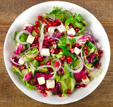 Peynirli salata.