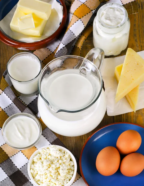 Frische Milchprodukte — Stockfoto