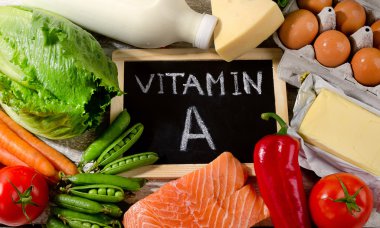 Vitamin A ürünleri ile yazı tahtası 