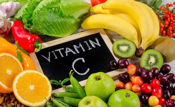 C vitamini yüksek gıdalar. — Stok fotoğraf