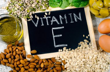 Doğal gıda E vitamini yüksek.