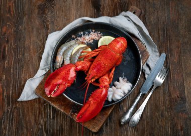 Taze haşlanmış ıstakoz. Üst yaşam