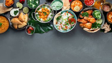 Geleneksel Hint mutfağı. Hint yemek tarifleri çeşitlidir. Üst görünüm, alanı kopyala