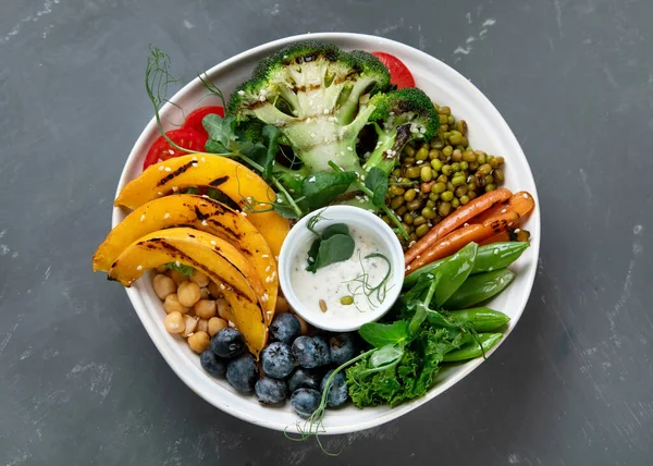 Βούδα Μπολ Ανάμεικτα Ψητά Λαχανικά Και Όσπρια Υγιεινή Διατροφική Έννοια — Φωτογραφία Αρχείου