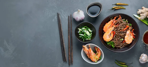 Soba Noodles Shrimps Vegetables Asian Style Healthy Food Top View — Stock Photo, Image