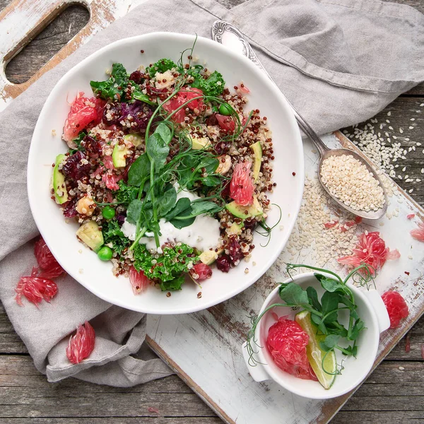 Salada Quinoa Com Toranja Conceito Alimentação Saudável Vista Superior — Fotografia de Stock