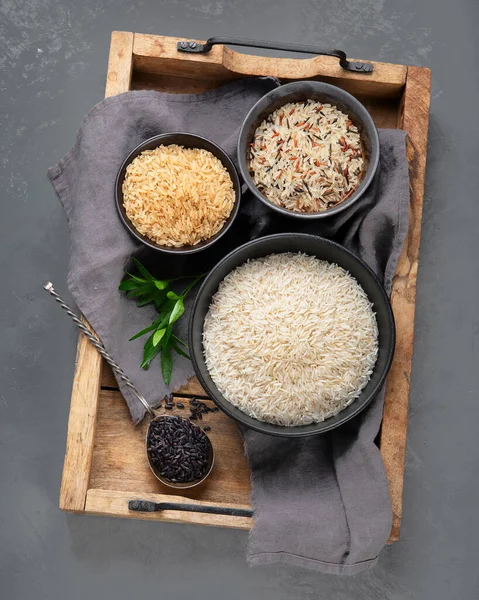 Set Different Types Rice Grey Background Top View — Stock Photo, Image