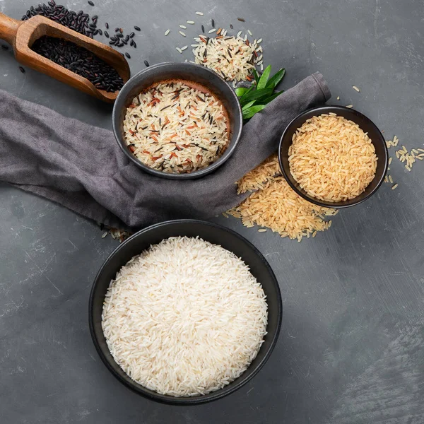 Set Different Types Rice Grey Background Top View — Stock Photo, Image