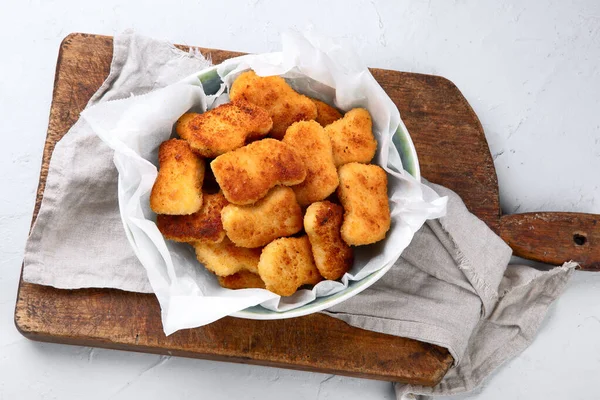 Nuggets Frango Crocante Frito Com Ketchup Tábua Madeira Vista Superior — Fotografia de Stock