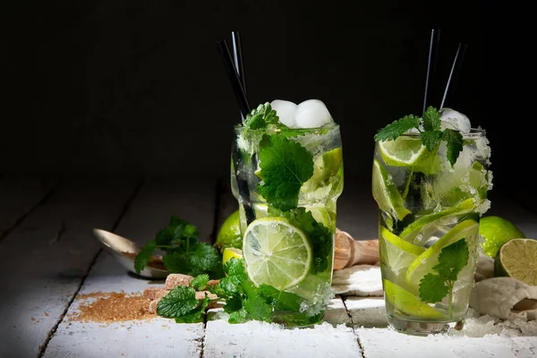 Cocktail Mojito Frais Sur Fond Sombre Concept Boissons Estivales Vue — Photo