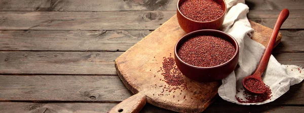 Red Quinoa Seeds Wooden Background Healthy Vegan Food Concept Top — 스톡 사진