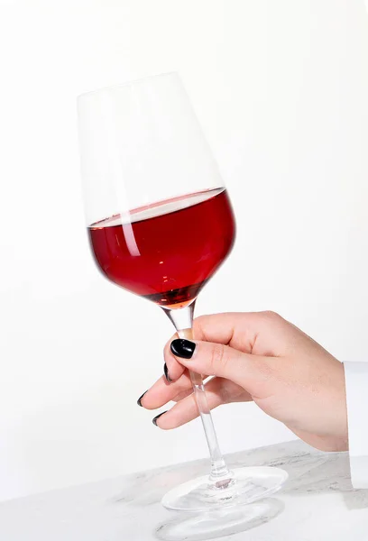 Junge Frau Mit Einem Glas Rosenwein Auf Weißem Hintergrund Hand — Stockfoto