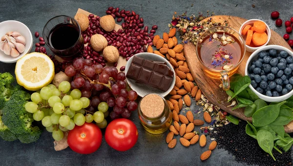 Val Hälsosam Mat Hög Antioxidanter Mörkgrå Bakgrund Rent Ätande — Stockfoto