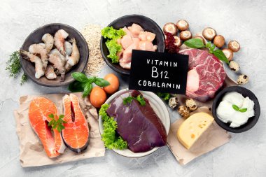 Uyku normalleşmesi için doğal B12 vitamini (Cobalamin) kaynakları; normal beyin fonksiyonlarının sağlanması; solunum sisteminin desteklenmesi; Alzheimer hastalığı tedavisi. Üst manzara, düz uzanma