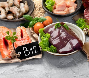 Uyku normalleşmesi için doğal B12 vitamini kaynakları (Cobalamin); normal beyin fonksiyonlarının sağlanması; solunum sisteminin desteklenmesi; Alzheimer 'ın rahatsızlık tedavisi. 