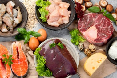 Uyku normalleşmesi için doğal B12 vitamini (Cobalamin) kaynakları; normal beyin fonksiyonlarının sağlanması; solunum sisteminin desteklenmesi; Alzheimer hastalığı tedavisi. Üst manzara, düz uzanma