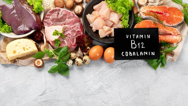 Uyku normalleşmesi için doğal B12 vitamini (Cobalamin) kaynakları; normal beyin fonksiyonlarının sağlanması; solunum sisteminin desteklenmesi; Alzheimer hastalığı tedavisi. Üst görünüm, düz görünüm, kopyalama alanı