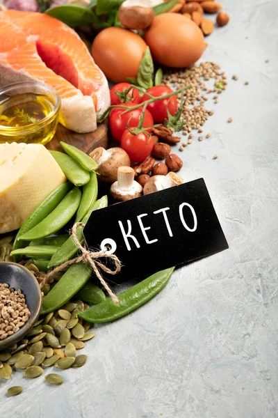 Keto Dietní Jídlo Světle Šedém Pozadí Zdravá Nízkosacharidová Dieta Vysokým — Stock fotografie