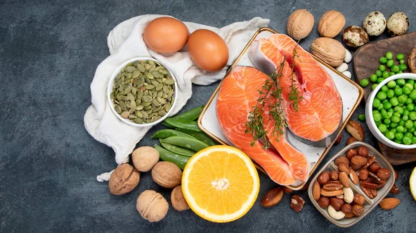 Alimentos Ricos Vitamina Sobre Fondo Oscuro Concepto Dieta Saludable Vista — Foto de Stock