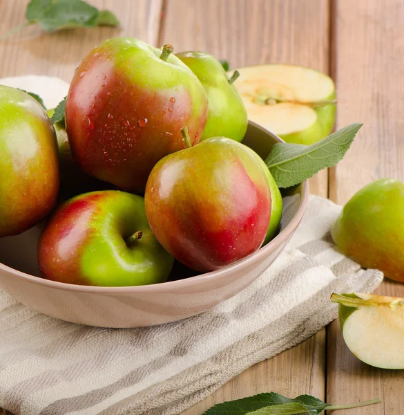 Fresh apples — Stock Photo, Image