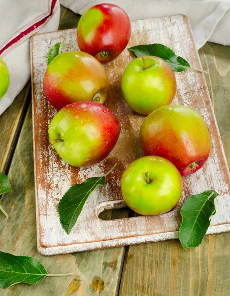 Apples with water drops — Stock Photo, Image