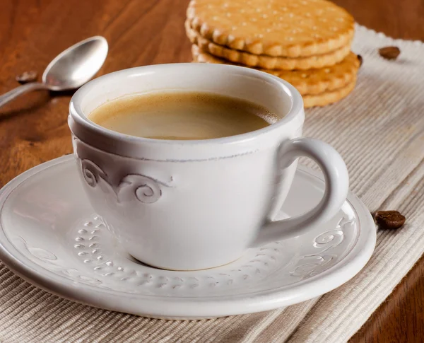 Šálek kávy a soubory cookie — Stock fotografie