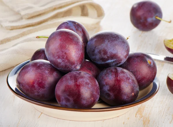 Fresh Plums — Stock Photo, Image