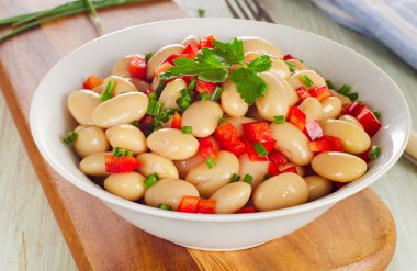 beyaz fasulye salatası