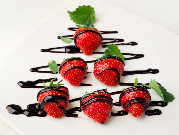 Strawberries  in chocolate — Stock Photo, Image